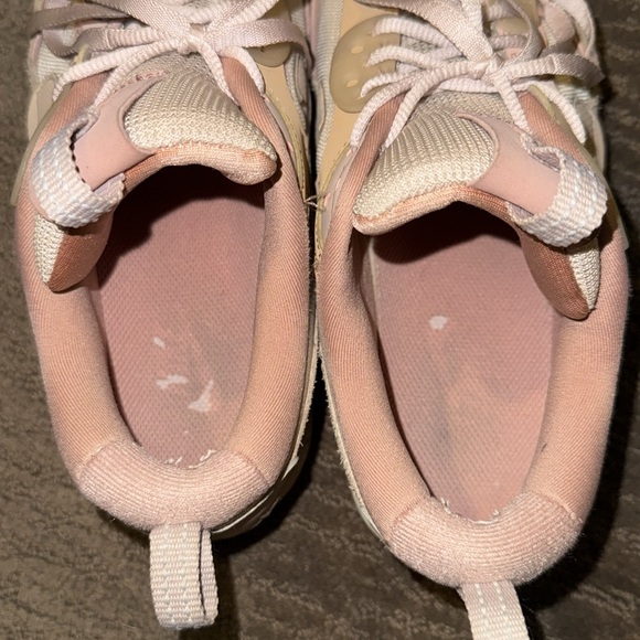 Nike Women Air Max 90 Futura Sneaker in Sandrift - Picture 7 of 7